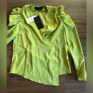 Bubble shoulder top.